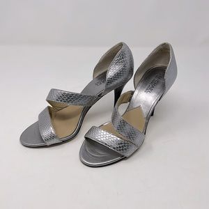 Micheal by Micheal Kors Silver Metallic Reptile Skin Heels Size 7